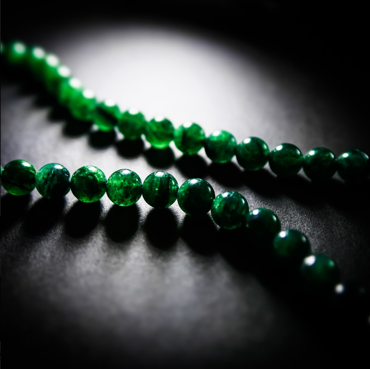Crystal healing Dark Green Aventurine necklace known for strengthening and purifying organs