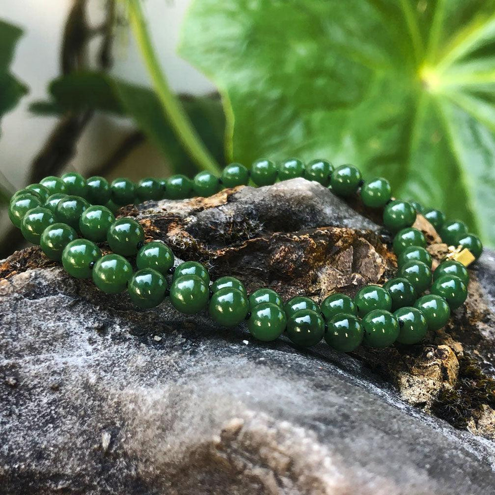 Discover Strength & Longevity with Green Jade Gemstone Crystal Necklaces